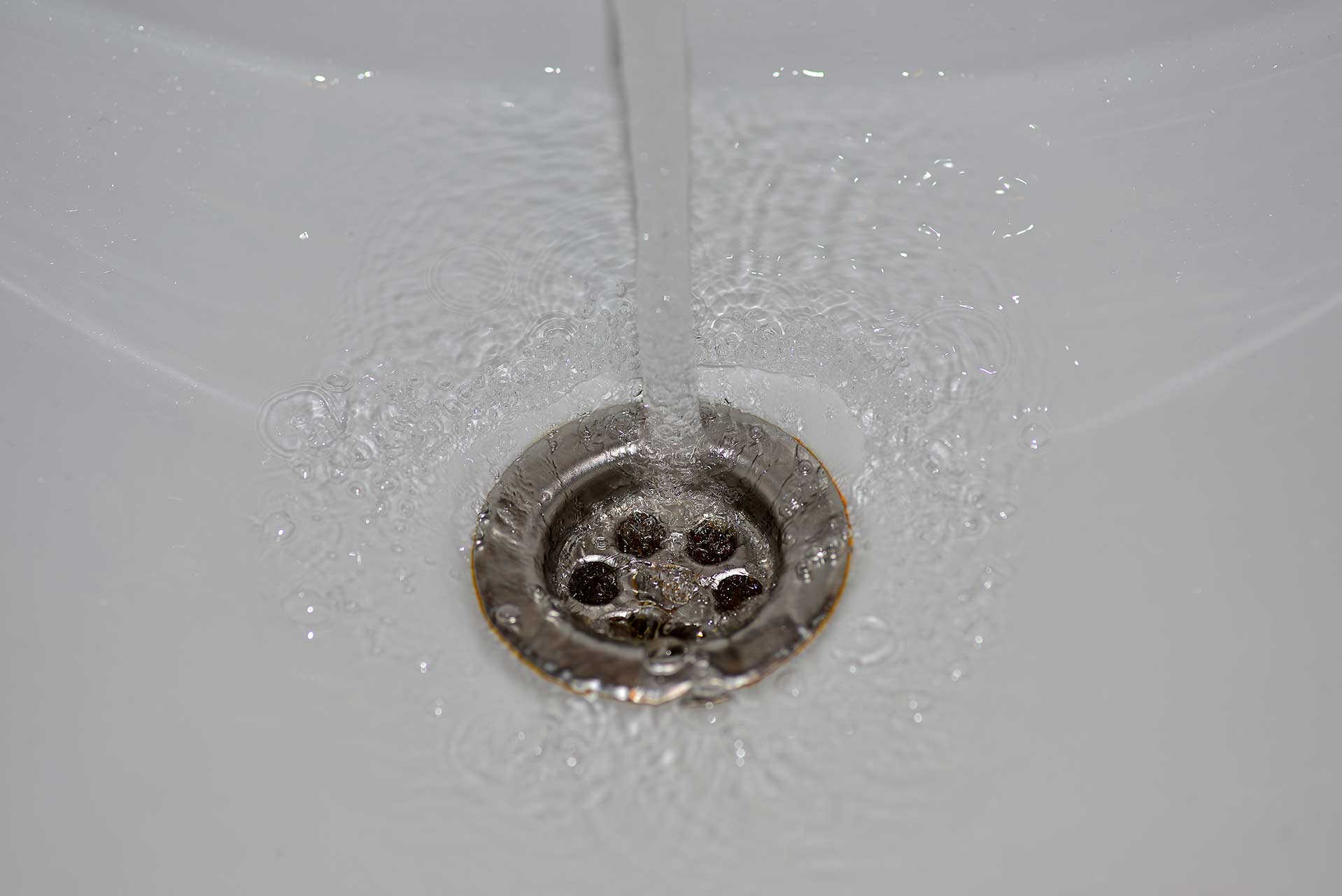 A2B Drains provides services to unblock blocked sinks and drains for properties in Earlsfield.